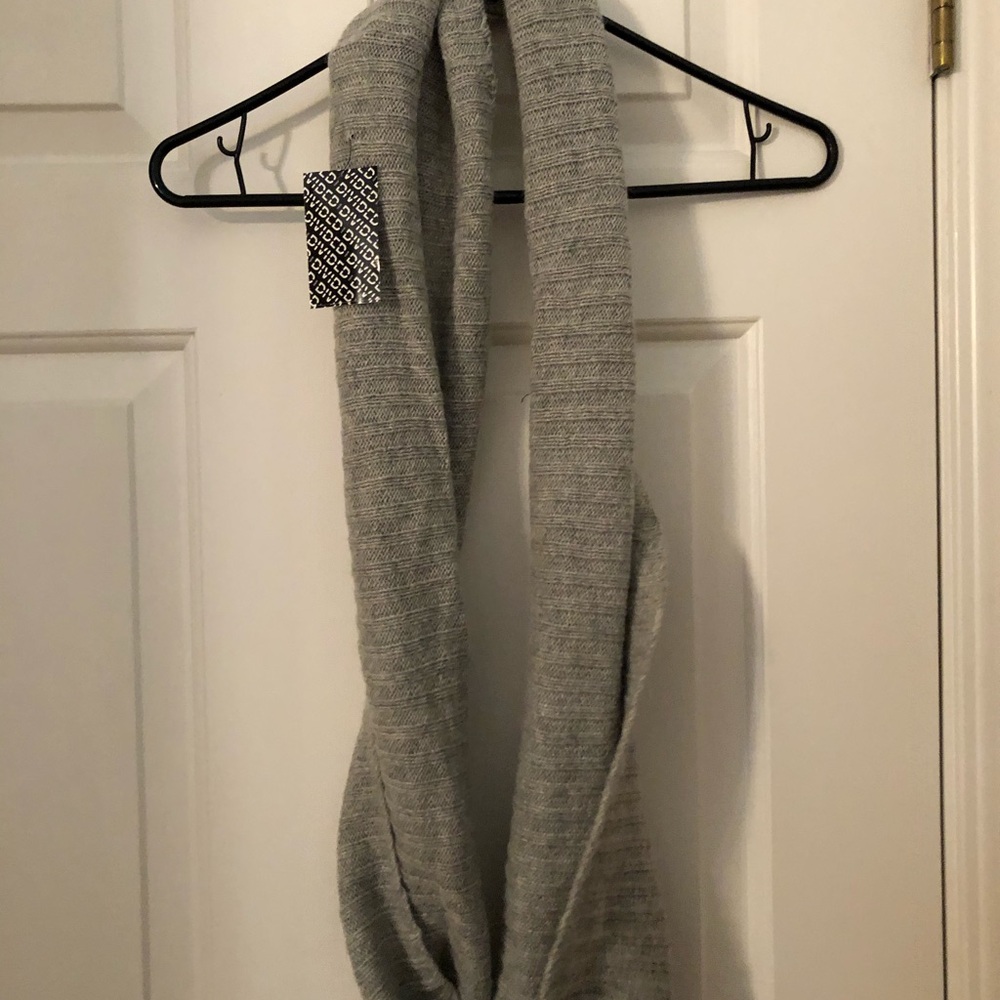 Infinity scarf - Picture 2 of 3